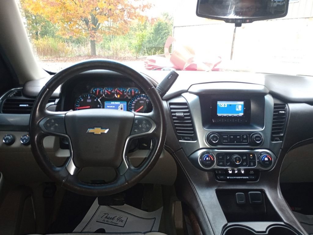 Used 2015 Chevrolet Suburban LS image 15