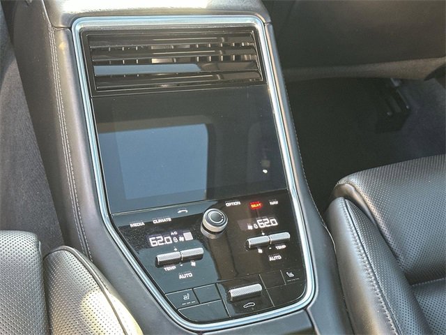 Used 2018 Porsche Panamera Turbo image 21