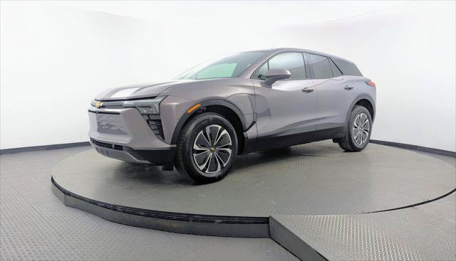 Used 2024 Chevrolet Blazer EV LT AWD/4WD image 2