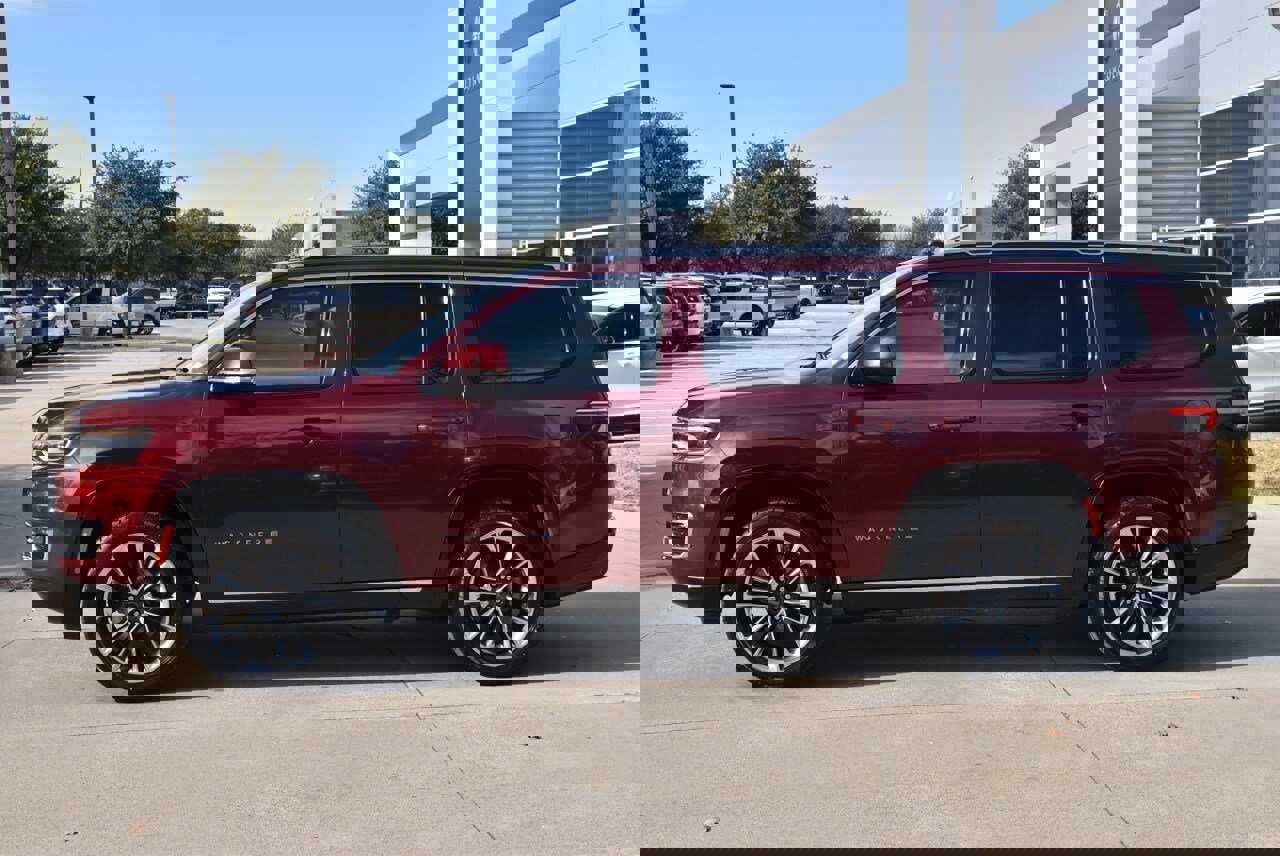 Used 2022 Jeep Wagoneer Series III w/ Premium Group I image 12