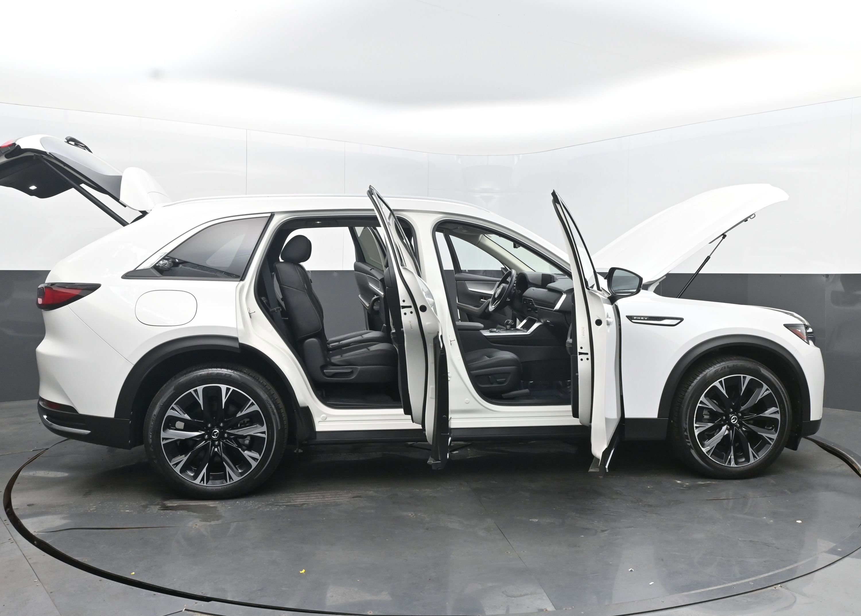 Used 2024 MAZDA CX-90 Plug-In Hybrid w/ Premium Pkg image 43