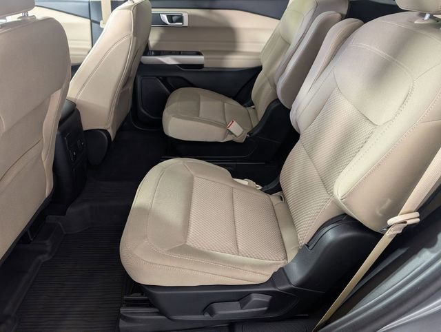 Used 2023 Ford Explorer XLT RWD image 27