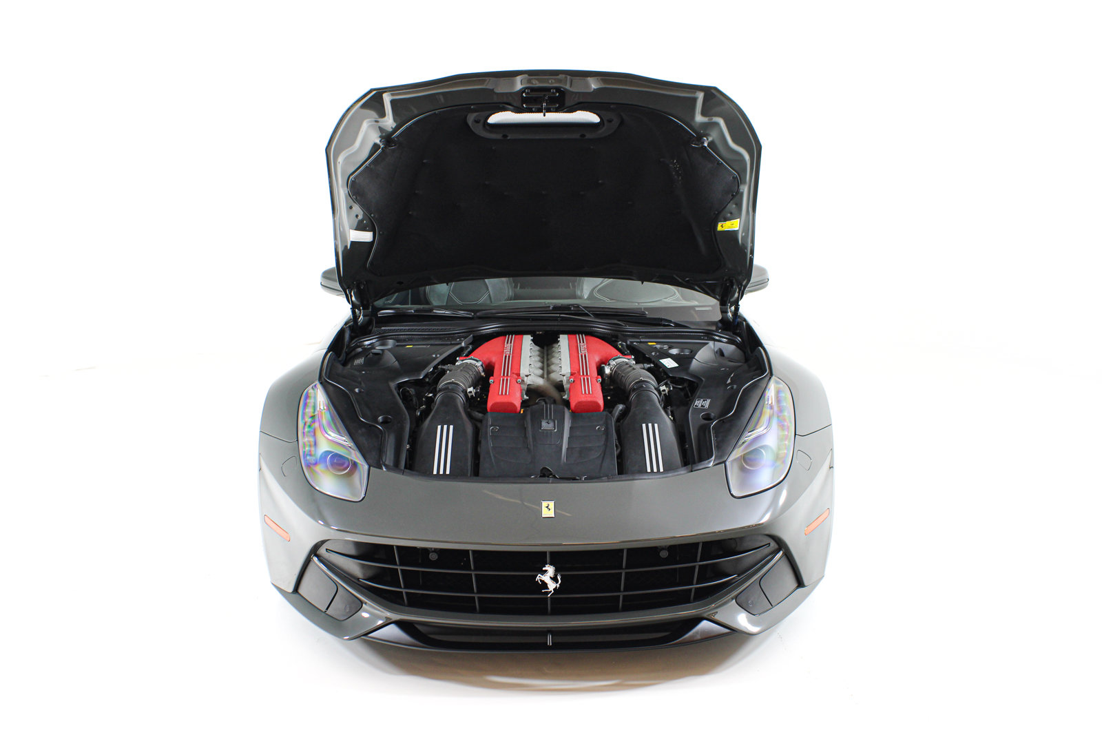 Used 2015 Ferrari F12 Berlinetta RWD image 55