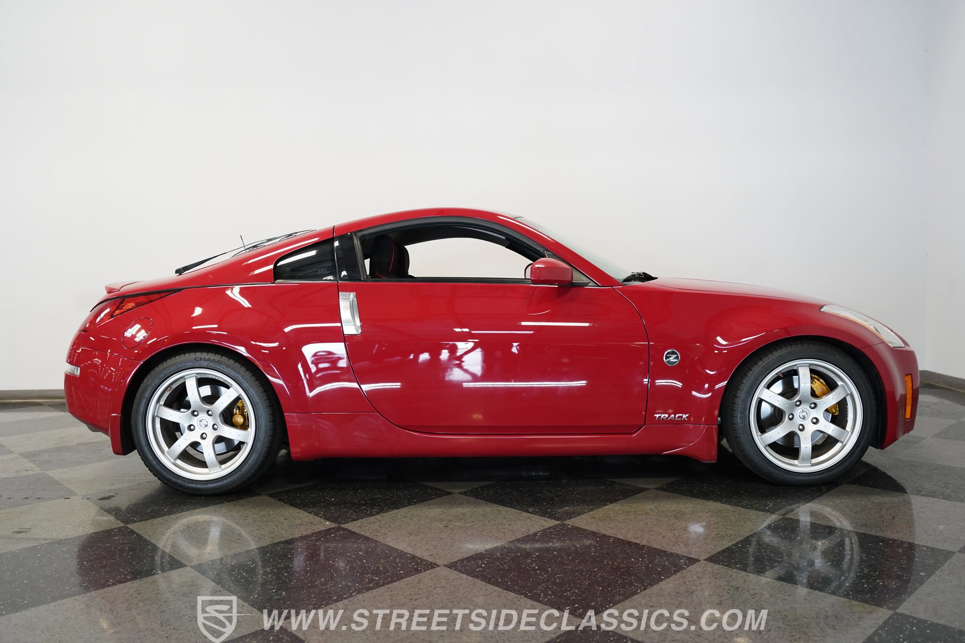 Used 2003 Nissan 350Z Track image 17