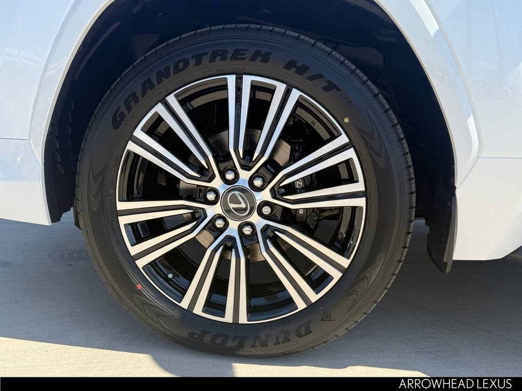 New 2026 Lexus LX 600 4WD w/ Luxury Package image 10