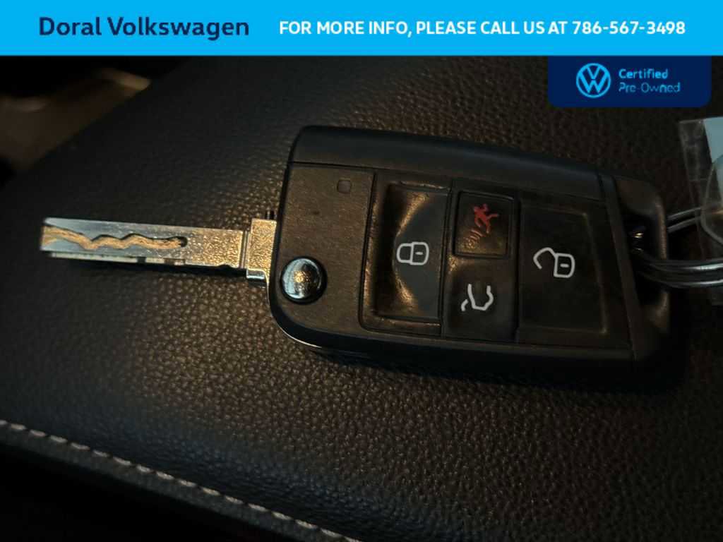 Certified 2023 Volkswagen Jetta Sport FWD image 28