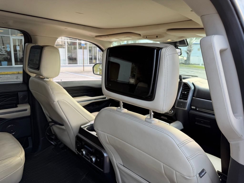 Used 2021 Ford Expedition Platinum RWD image 19