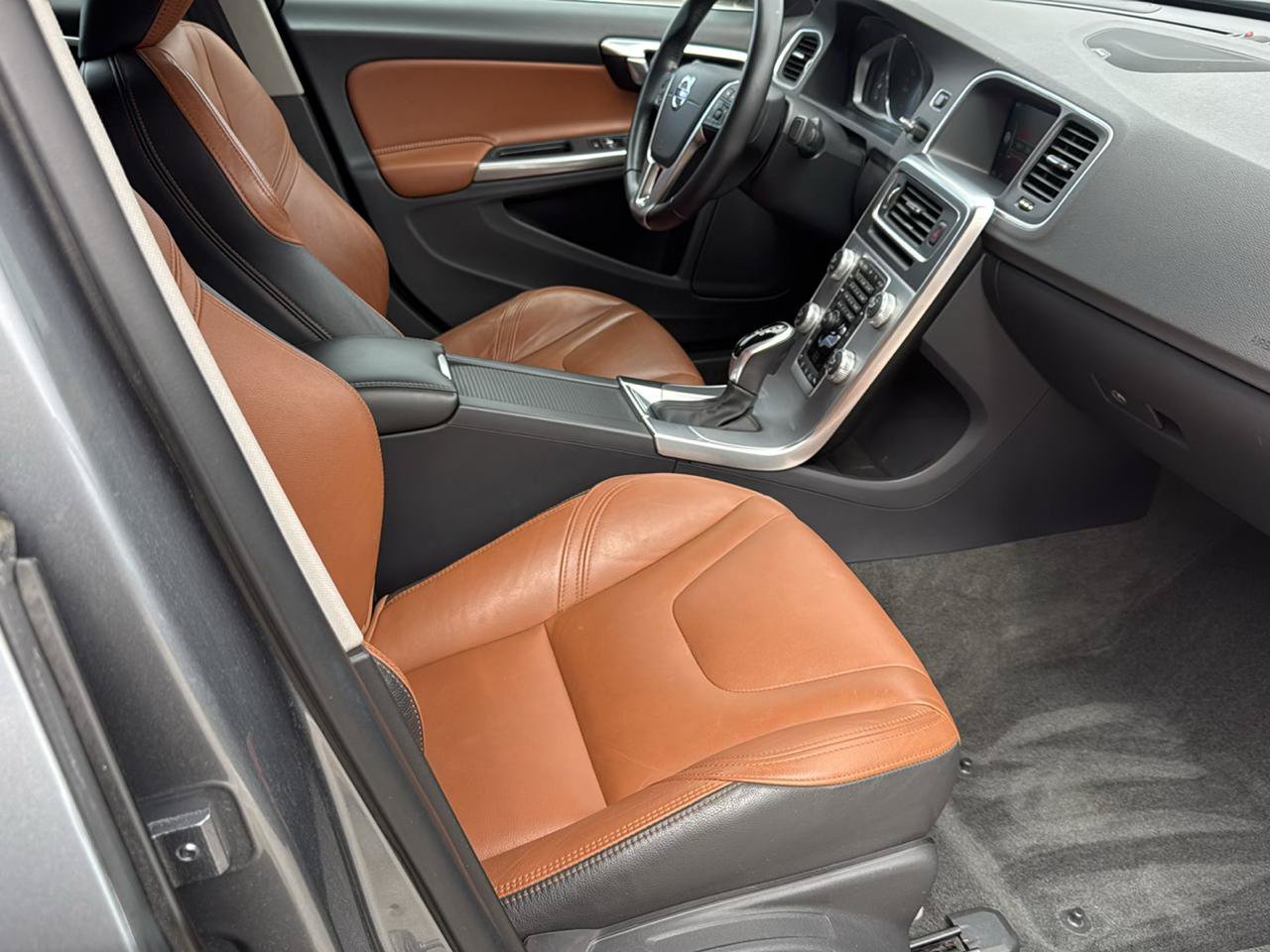 Used 2017 Volvo S60 T5 Inscription Platinum FWD image 59