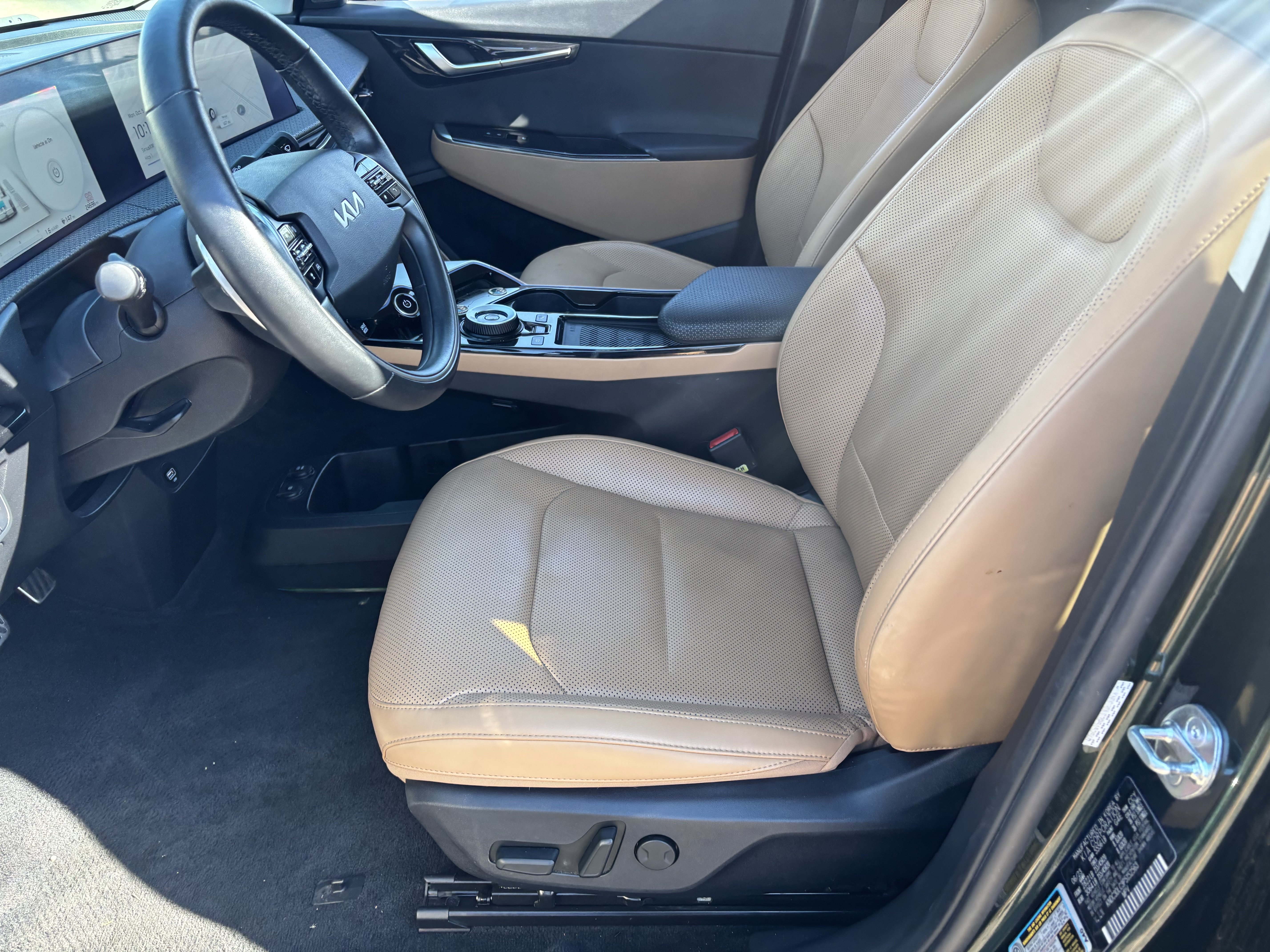Certified 2023 Kia EV6 GT-Line AWD/4WD image 18