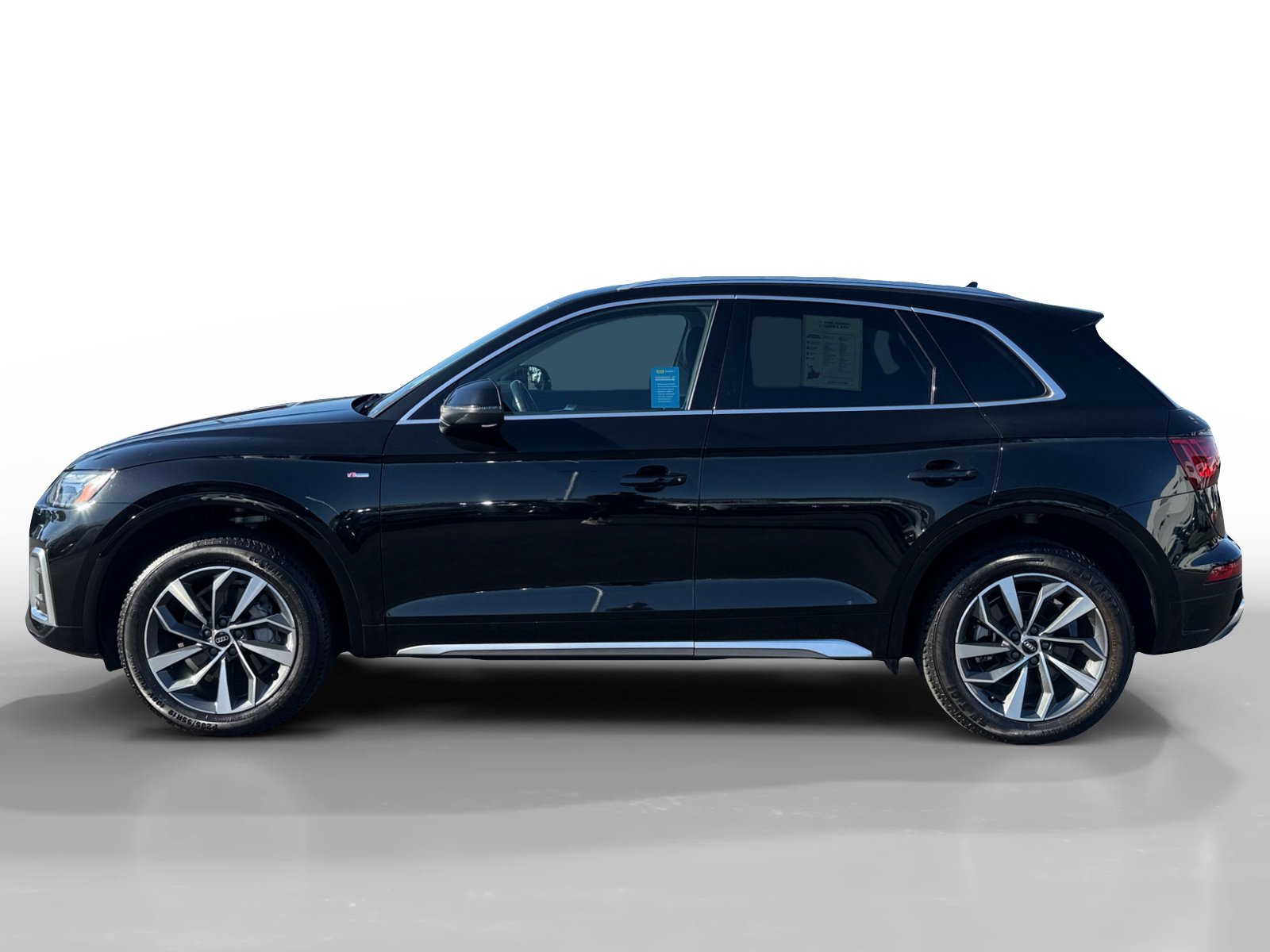Used 2022 Audi Q5 2.0T Premium w/ Convenience Package image 2
