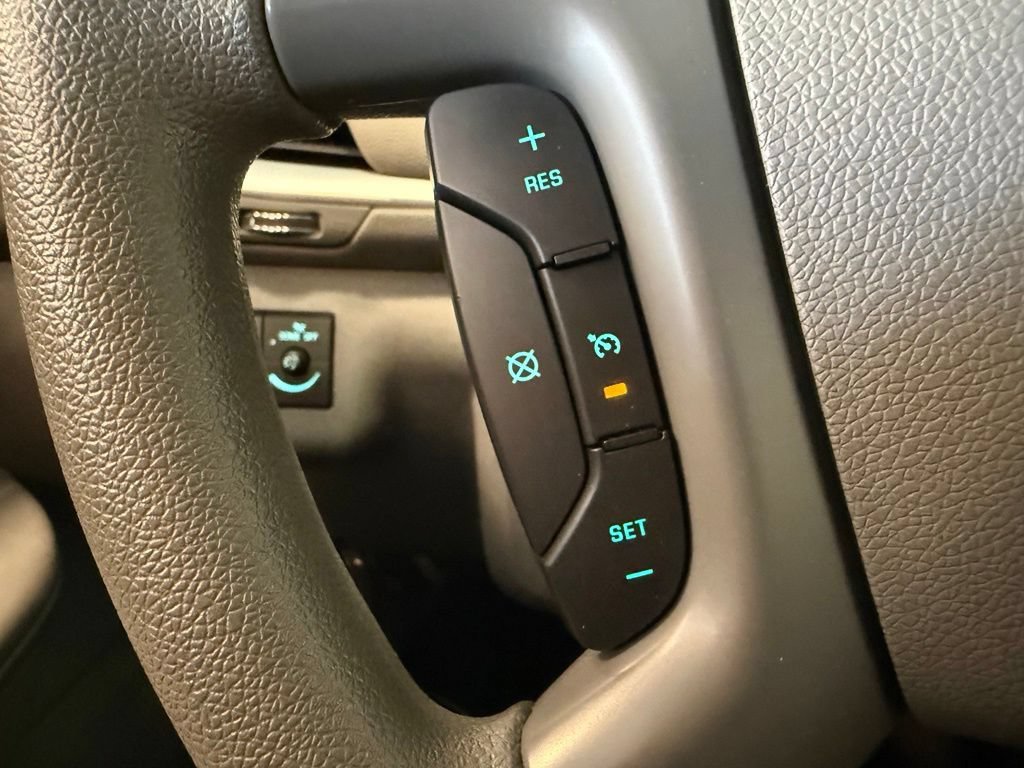 Used 2015 Chevrolet Traverse LS FWD image 21
