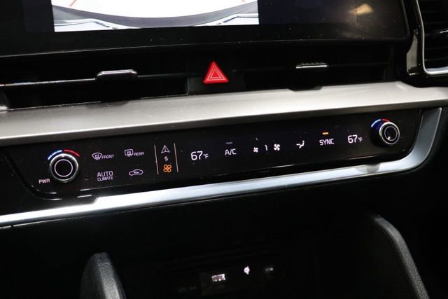 Used 2023 Kia Sportage EX FWD image 29