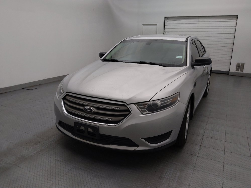 Used 2015 Ford Taurus SE FWD image 15