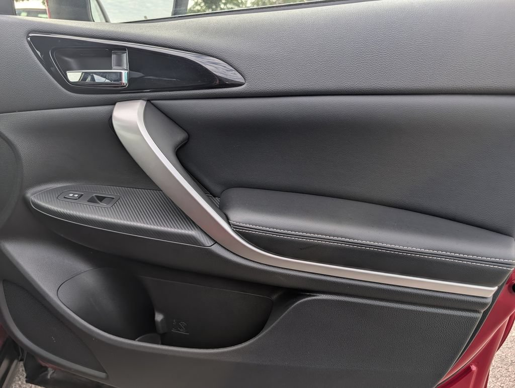 Used 2025 Mitsubishi Eclipse Cross SE AWD/4WD image 34