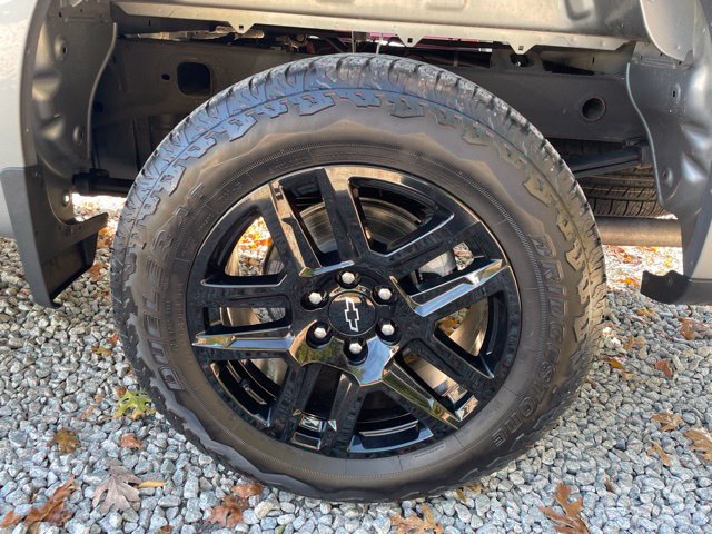 Used 2025 Chevrolet Silverado 1500 LT Trail Boss w/ Convenience Package II AWD/4WD image 19