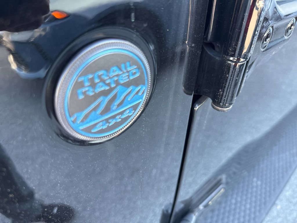 Used 2025 Jeep Wrangler Unlimited Sahara image 2