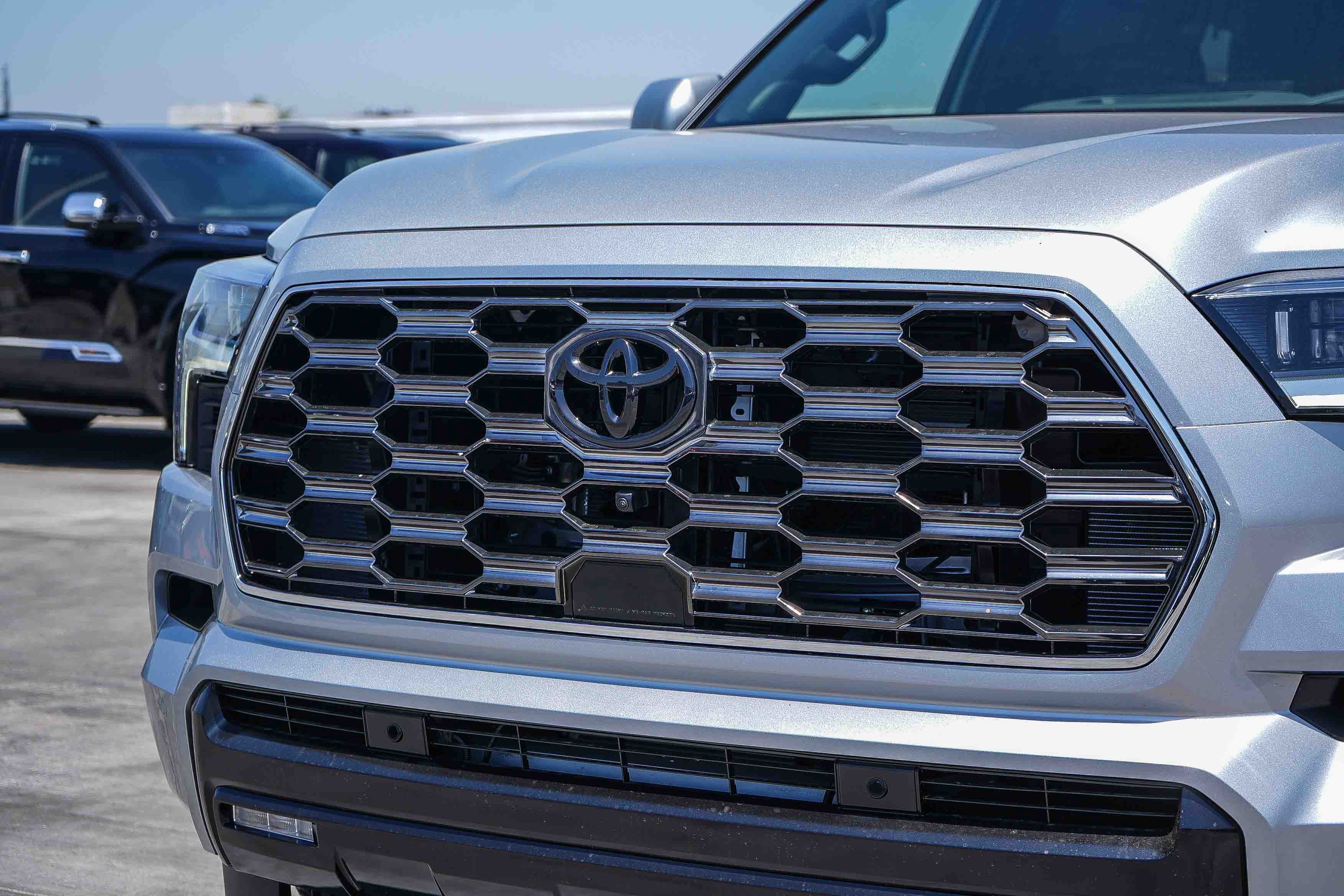 New 2026 Toyota Sequoia Platinum w/ TRD Off-Road Package AWD/4WD image 6