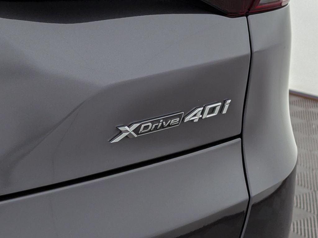 Used 2022 BMW X5 xDrive40i w/ Premium Package AWD/4WD image 12