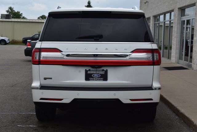 Used 2020 Lincoln Navigator Reserve w/ Luxury Package AWD/4WD image 14