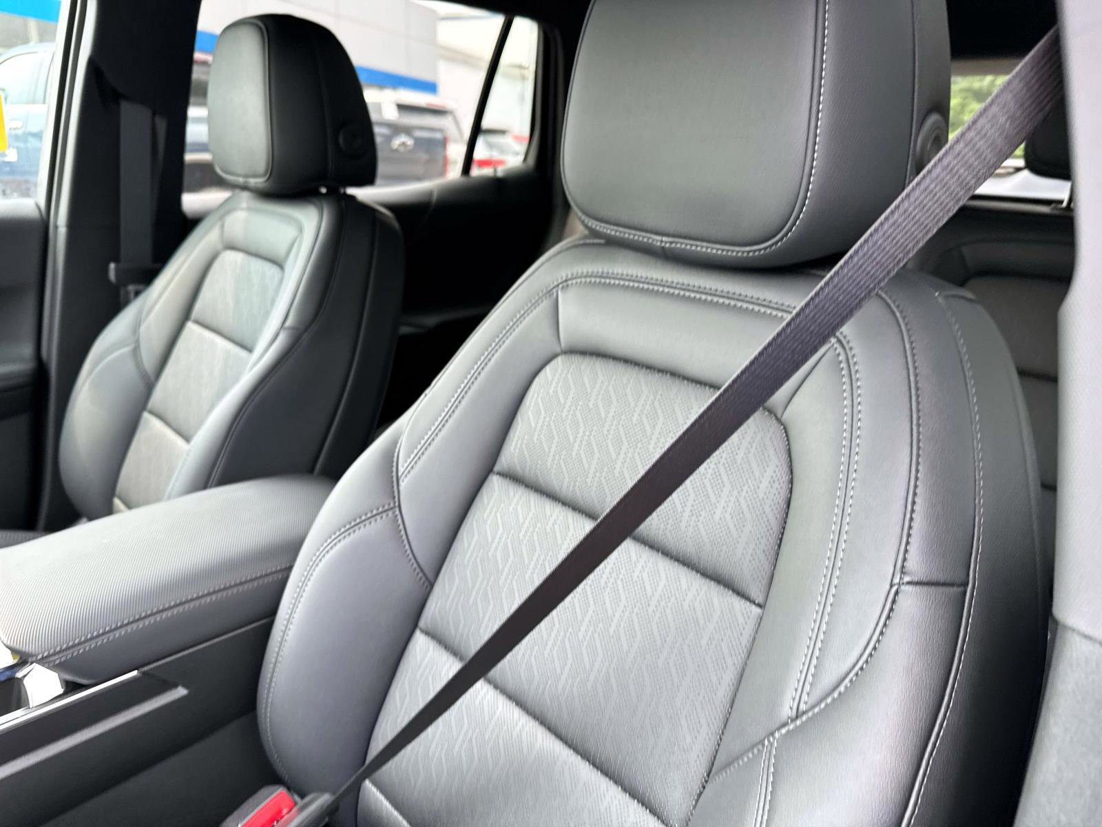 New 2026 Chevrolet Equinox LT w/ Convenience Package II image 17