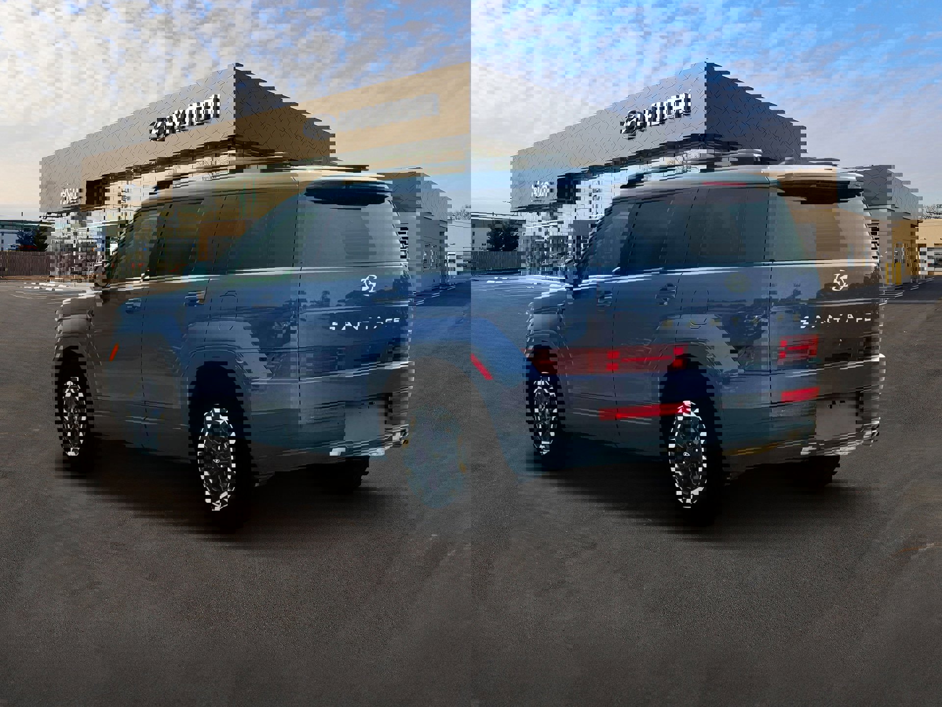 Used 2025 Hyundai Santa Fe SEL image 5