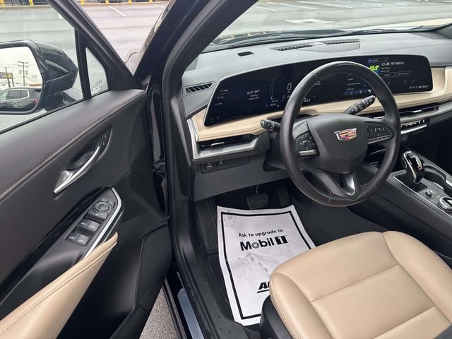 Certified 2024 Cadillac XT4 Luxury w/ Cold Weather Package image 44