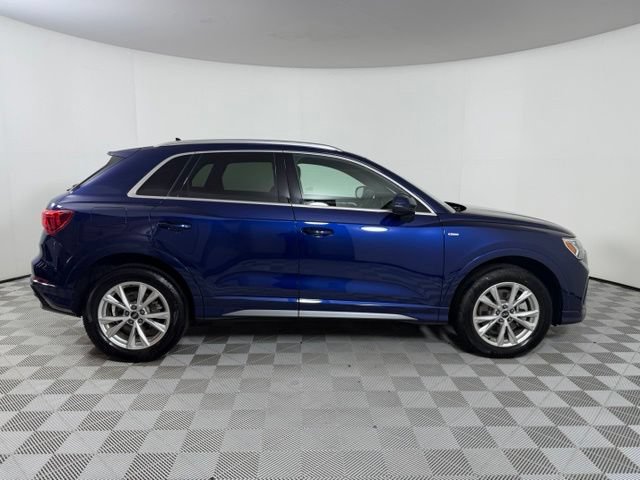 Certified 2022 Audi Q3 2.0T Premium Plus w/ Premium Plus Package AWD/4WD image 9