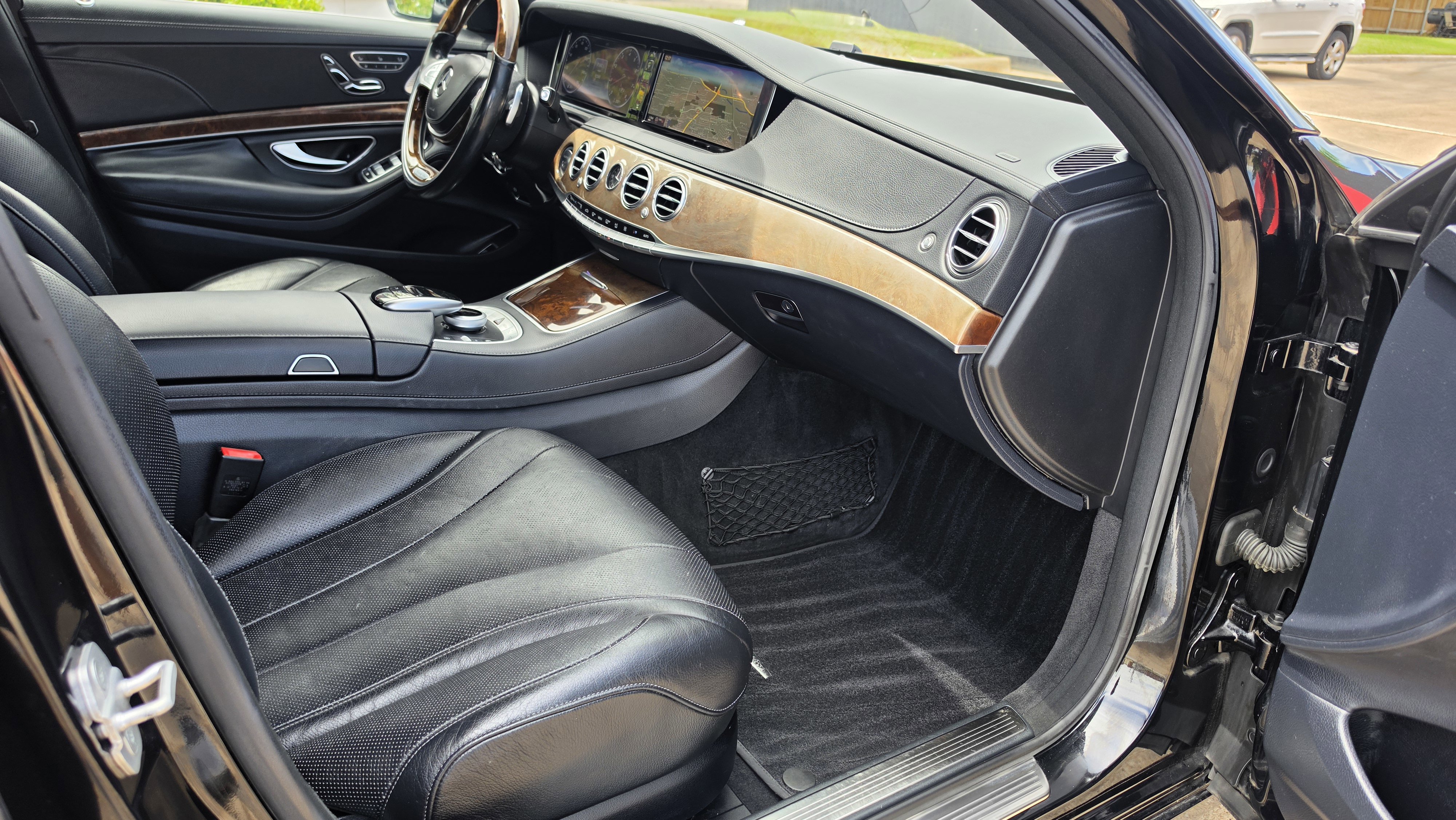 Used 2015 Mercedes-Benz S 550 Sedan image 30