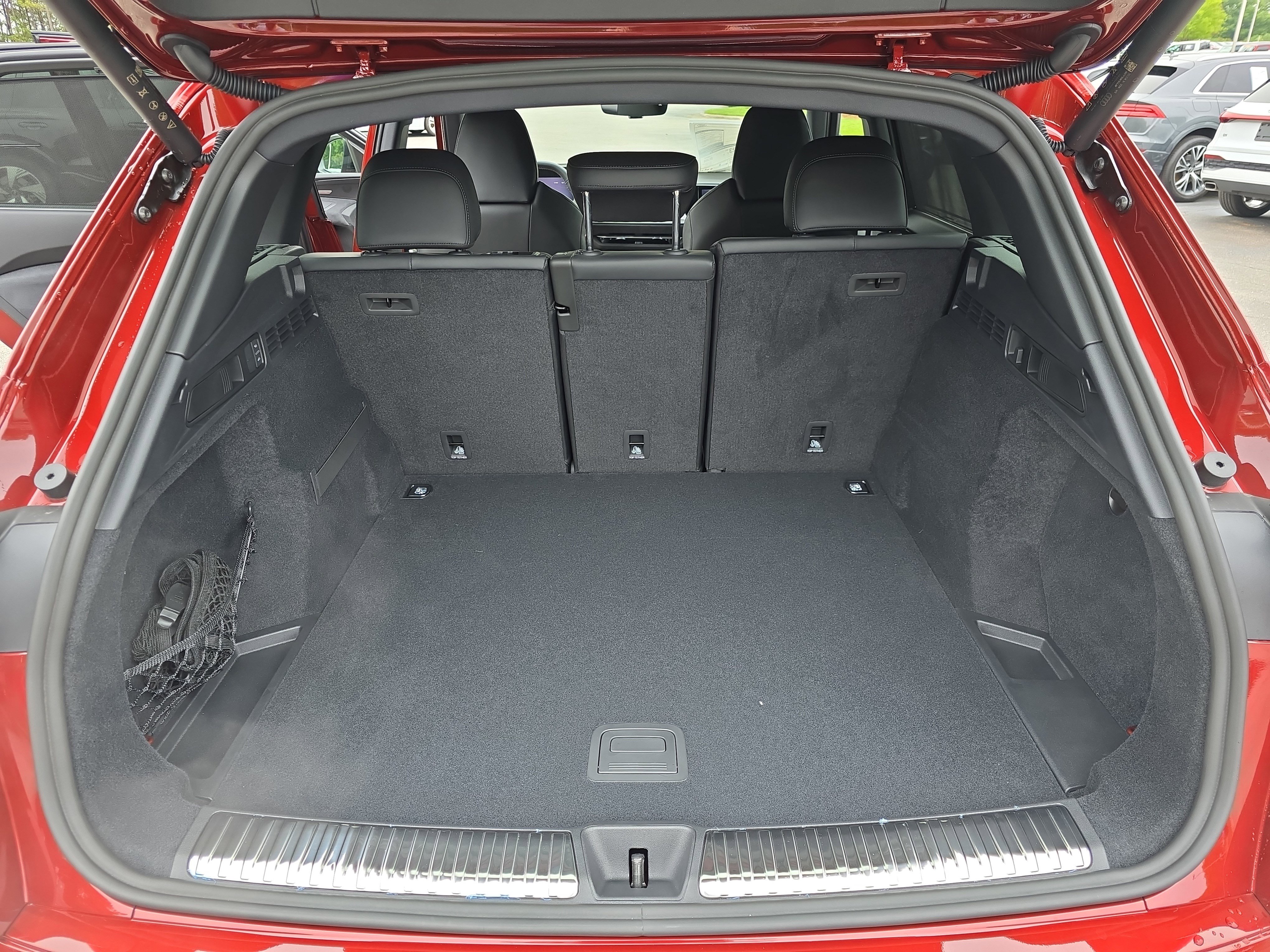 New 2026 Audi SQ5 Prestige AWD/4WD image 12