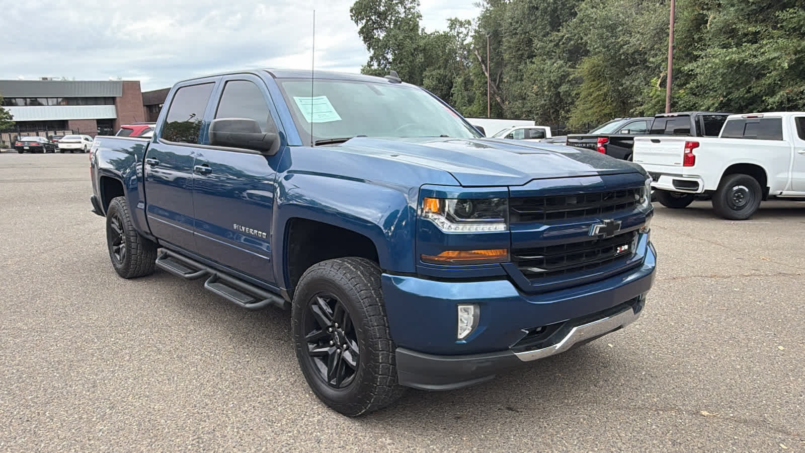 Used 2017 Chevrolet Silverado 1500 LT w/ All Star Edition AWD/4WD image 3