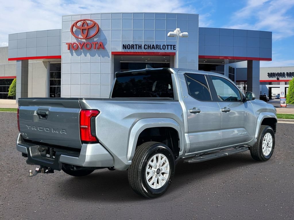 Used 2024 Toyota Tacoma SR5 AWD/4WD image 8