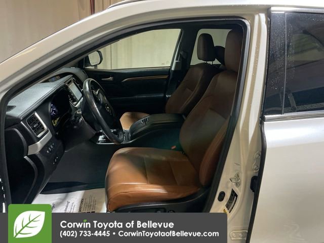 Used 2018 Toyota Highlander Limited Platinum image 15