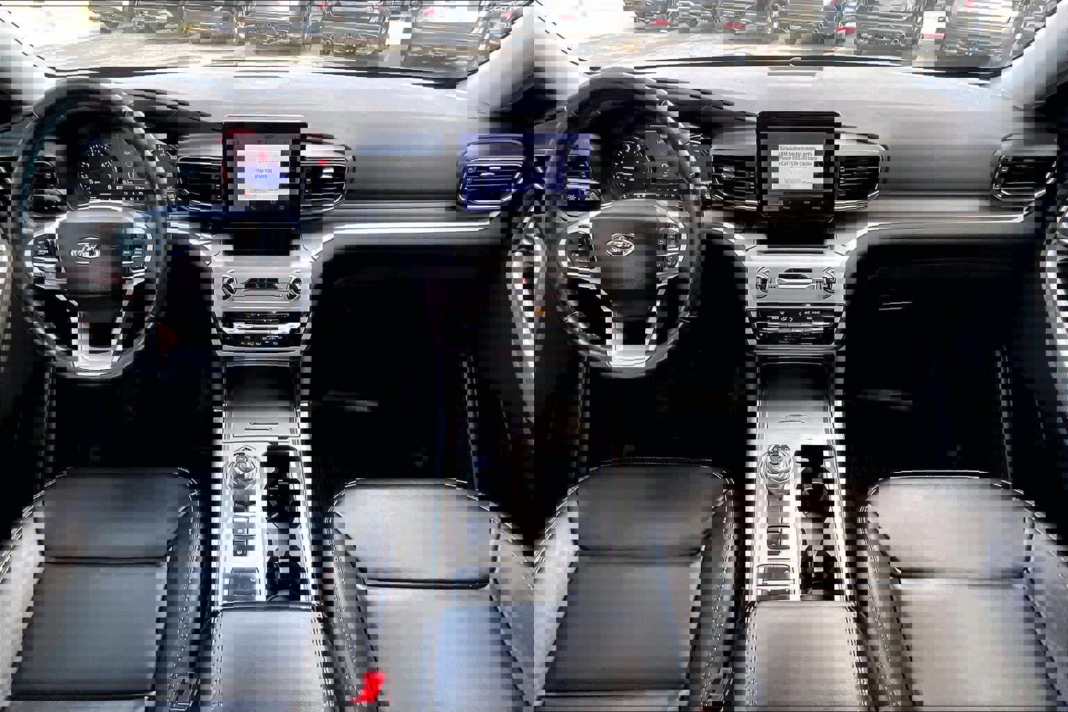 Used 2022 Ford Explorer XLT w/ Equipment Group 202A image 16