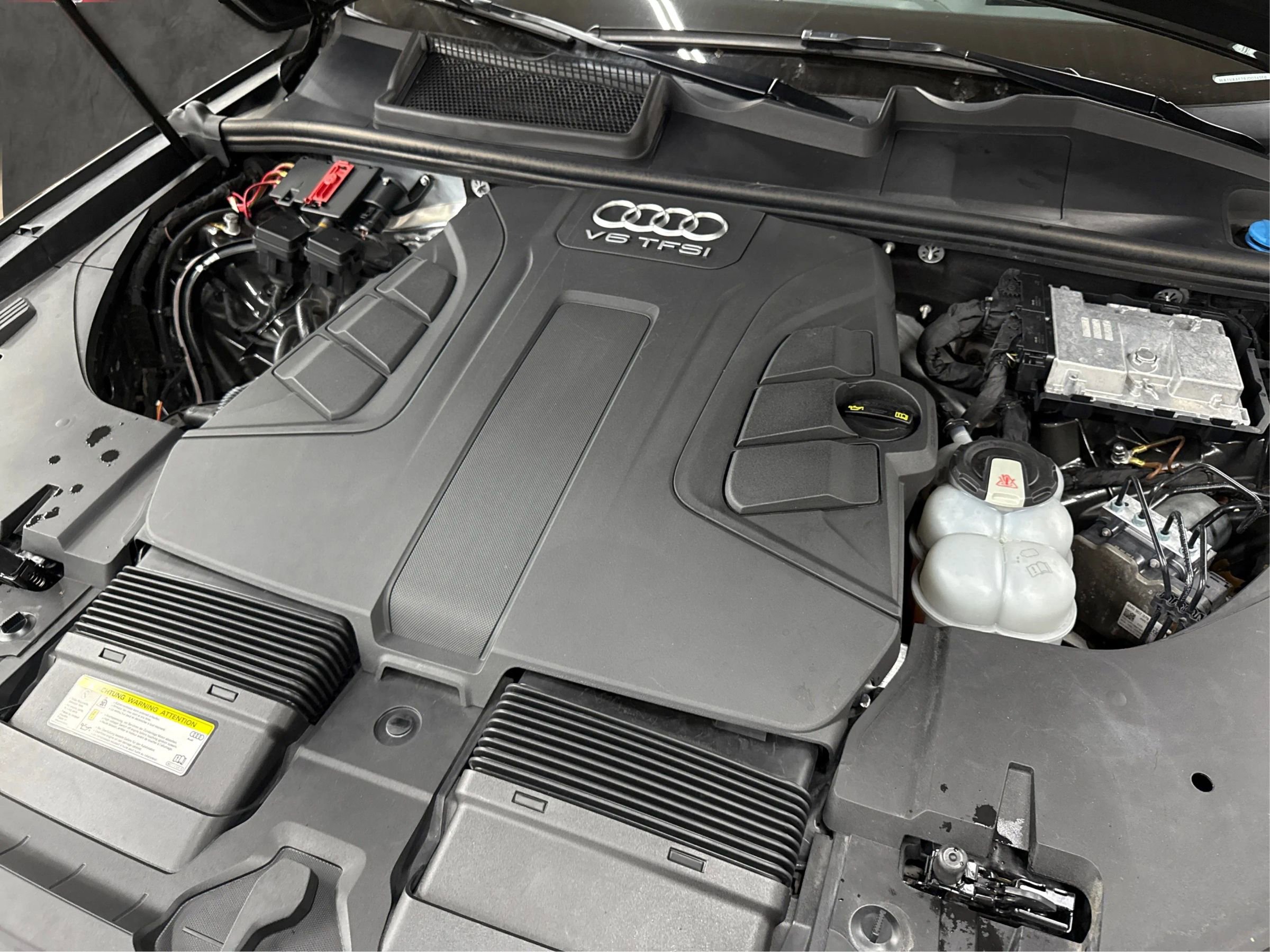 Used 2018 Audi Q7 3.0T Prestige w/ Prestige Package image 9