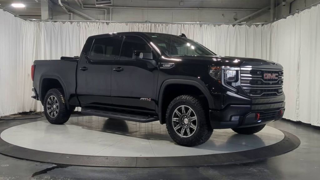 Used 2024 GMC Sierra 1500 AT4 w/ Technology Package AWD/4WD image 2