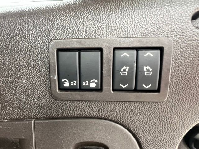 Used 2020 GMC Yukon XL Denali image 19