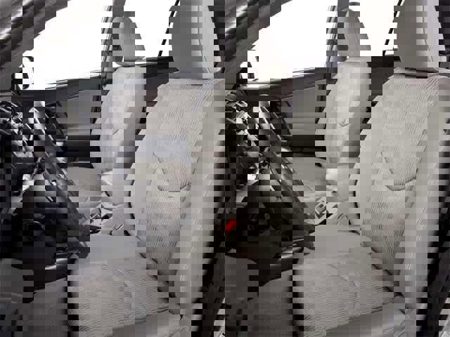 Used 2012 Toyota RAV4 Limited image 6