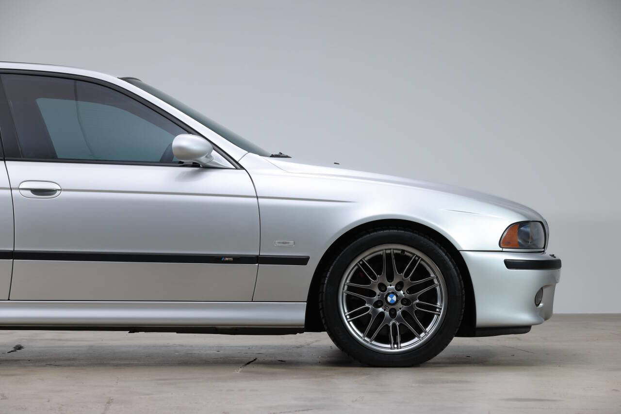 Used 2003 BMW M5 image 28
