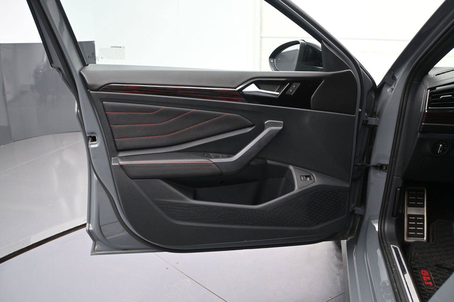 Certified 2024 Volkswagen Jetta GLI Autobahn w/ GLI Black Package FWD image 7