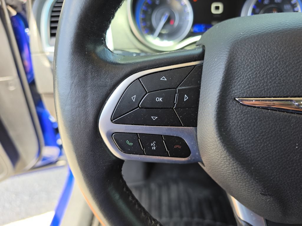 Certified 2019 Chrysler 300 Touring w/ Chrome Appearance Package RWD image 24