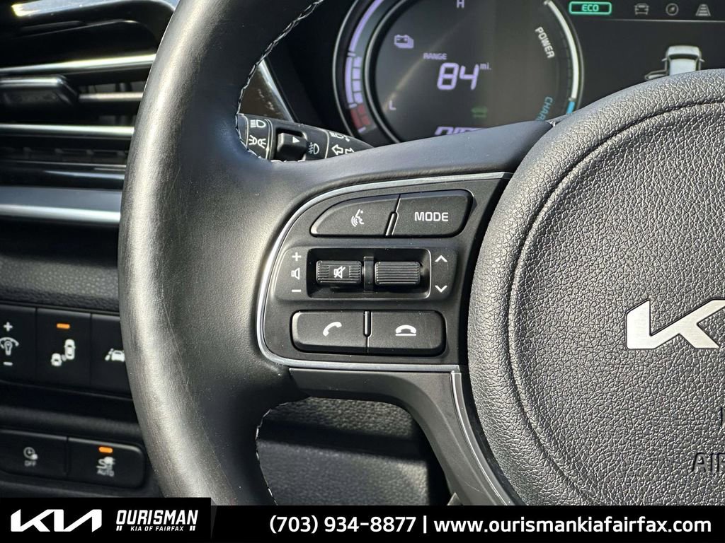 Used 2022 Kia Niro EX w/ Cold Weather Package image 11