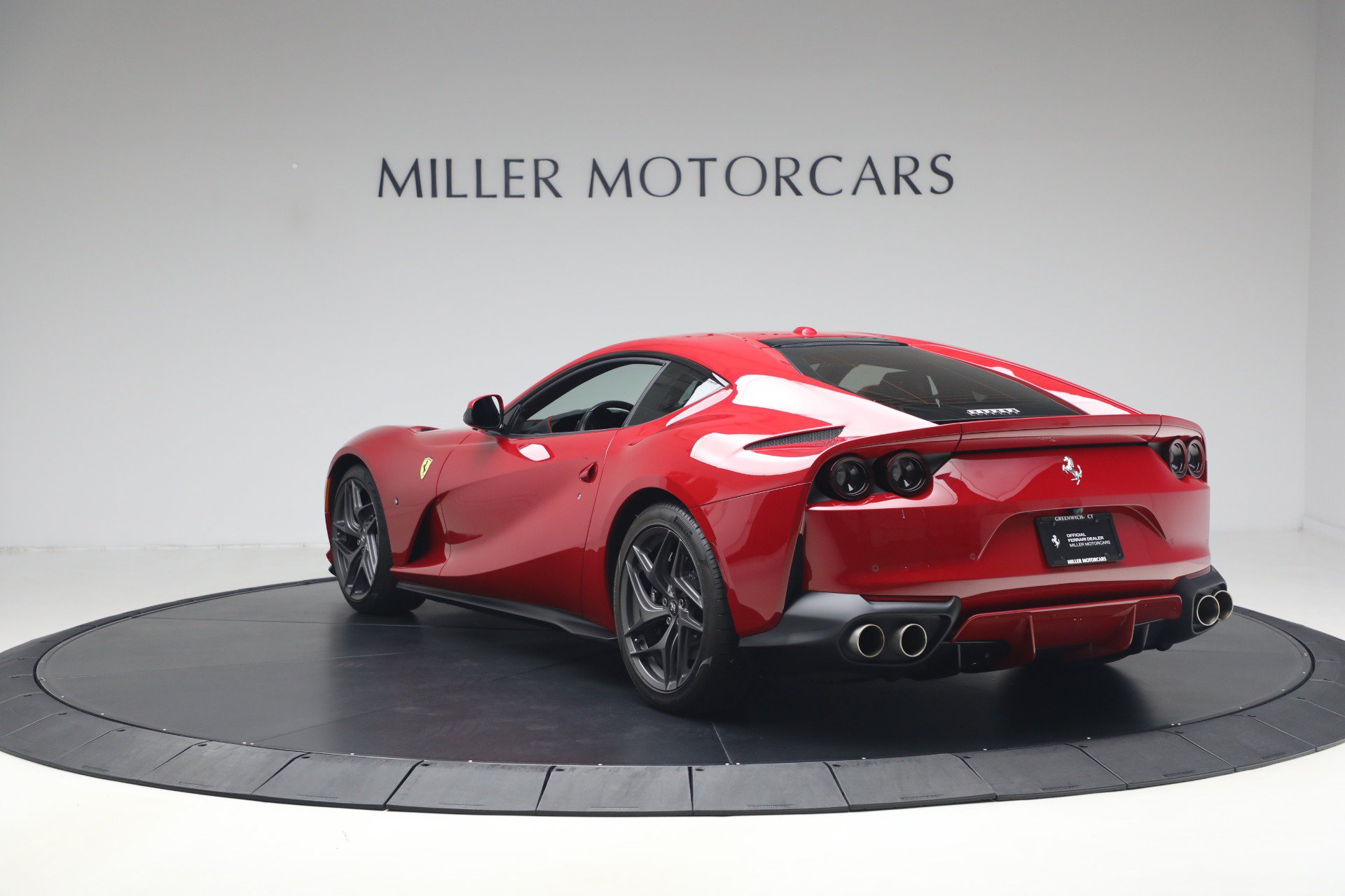 Certified 2018 Ferrari 812 Superfast RWD image 5