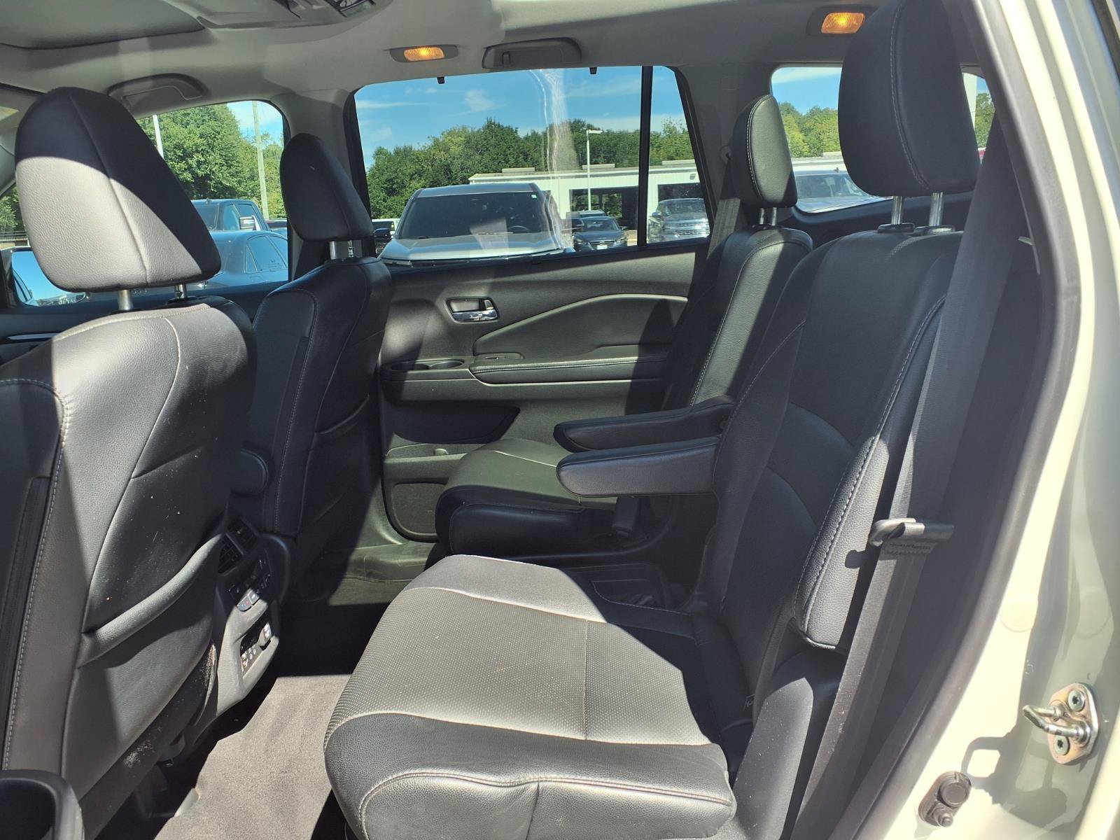 Used 2018 Honda Pilot Elite image 18