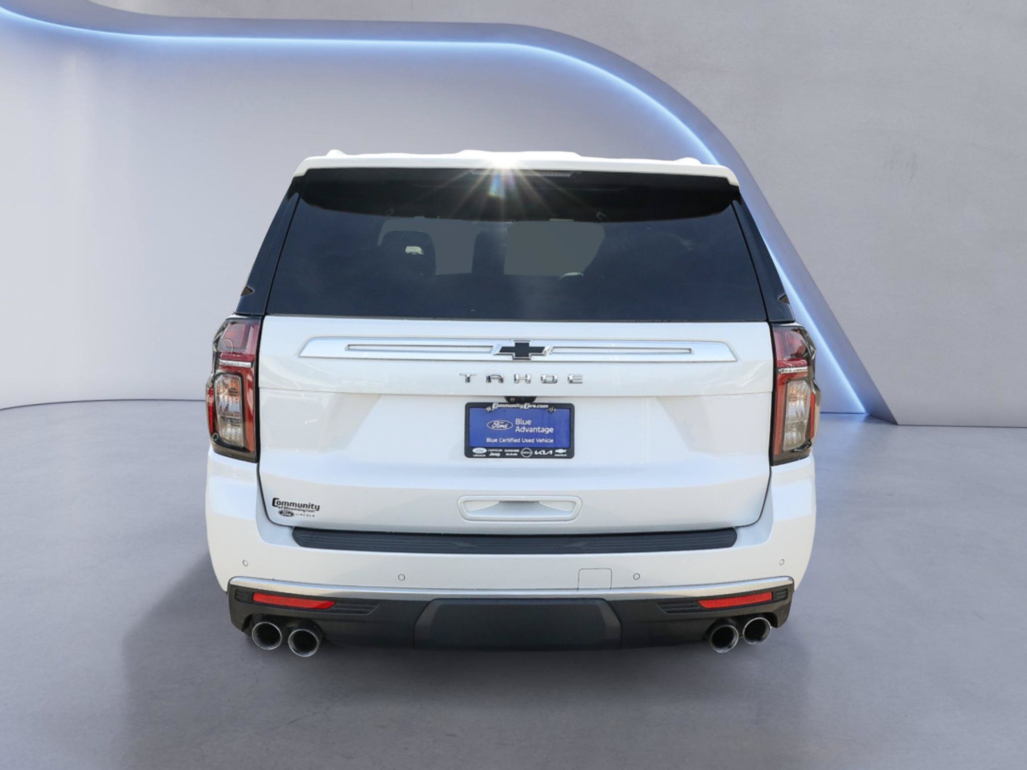 Used 2024 Chevrolet Tahoe High Country AWD/4WD image 9