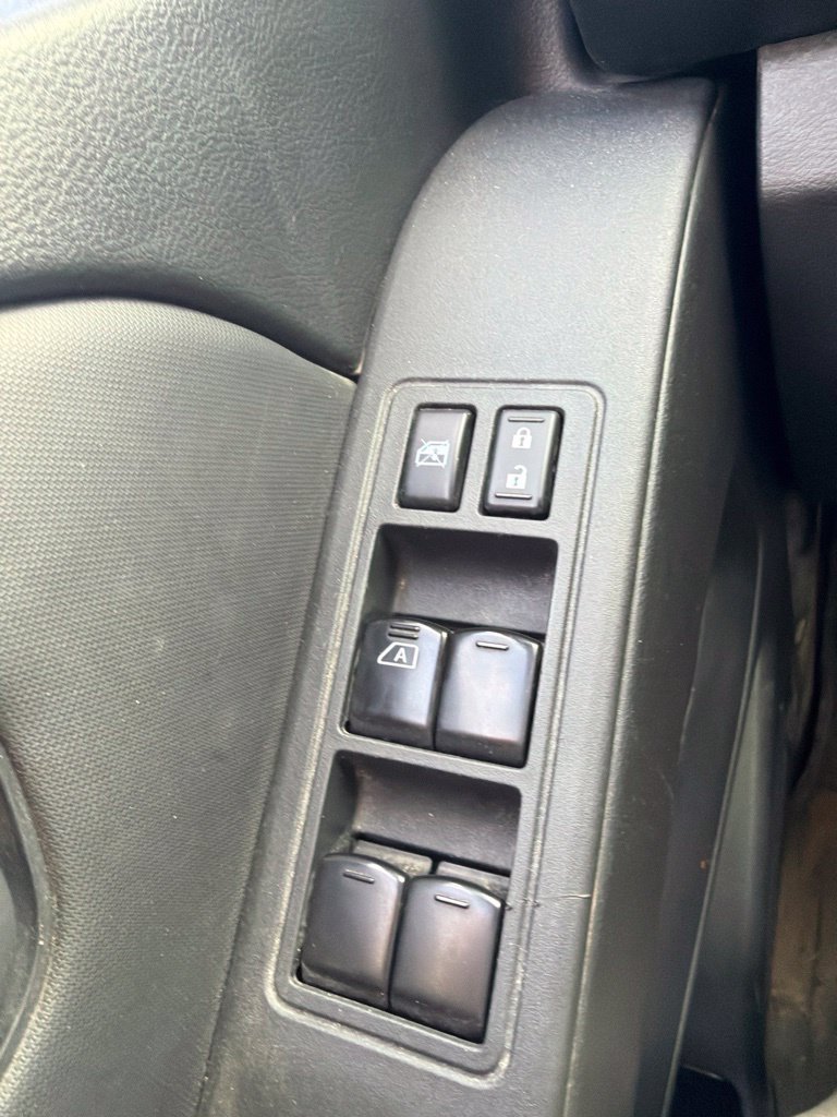 Used 2024 Nissan Frontier S w/ S Utility Package AWD/4WD image 18