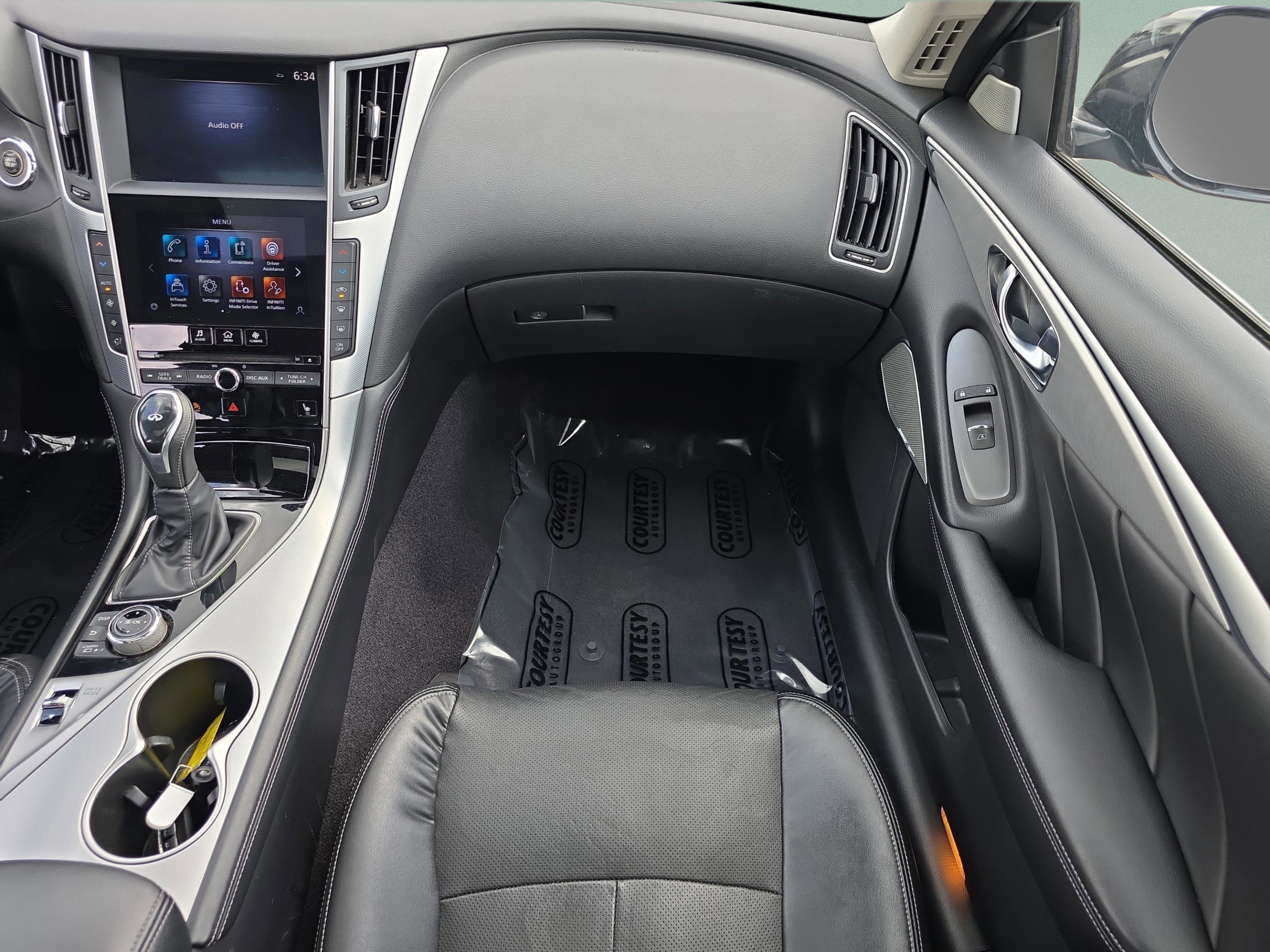 Used 2022 INFINITI Q50 Luxe w/ Cargo Package image 9