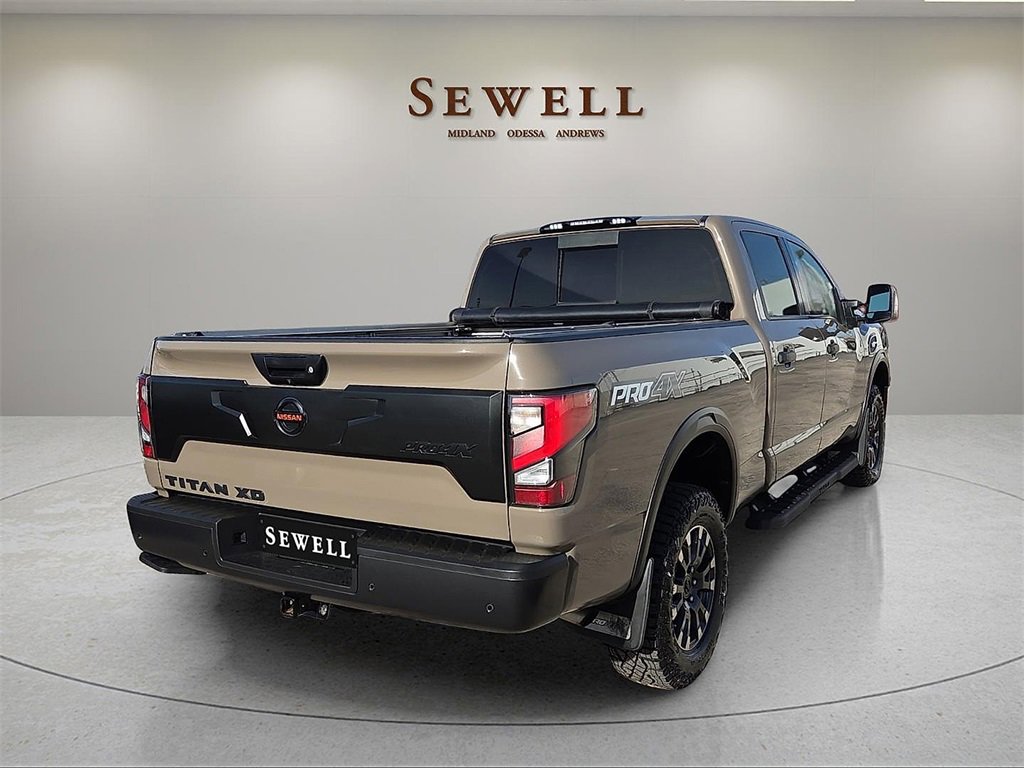 Used 2021 Nissan Titan PRO-4X w/ Off Road Protection Package image 4