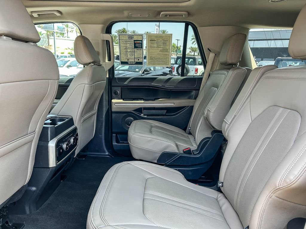 Used 2024 Ford Expedition Limited RWD image 23
