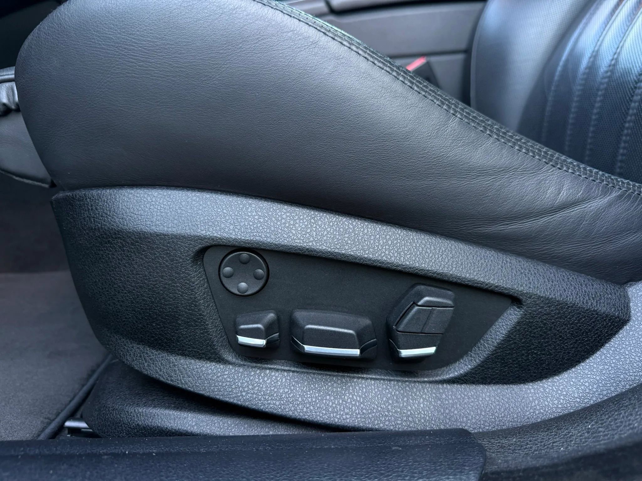 Used 2013 BMW M5 RWD image 18