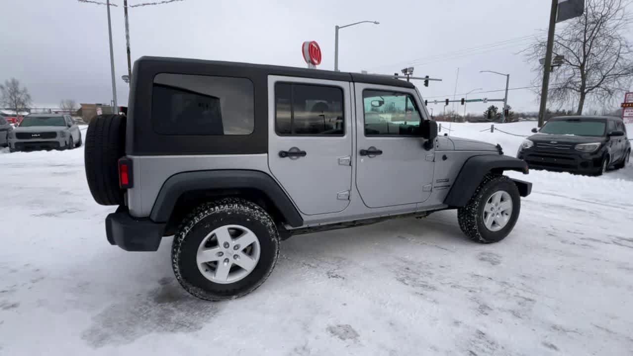 Used 2018 Jeep Wrangler Unlimited Sport S AWD/4WD image 9